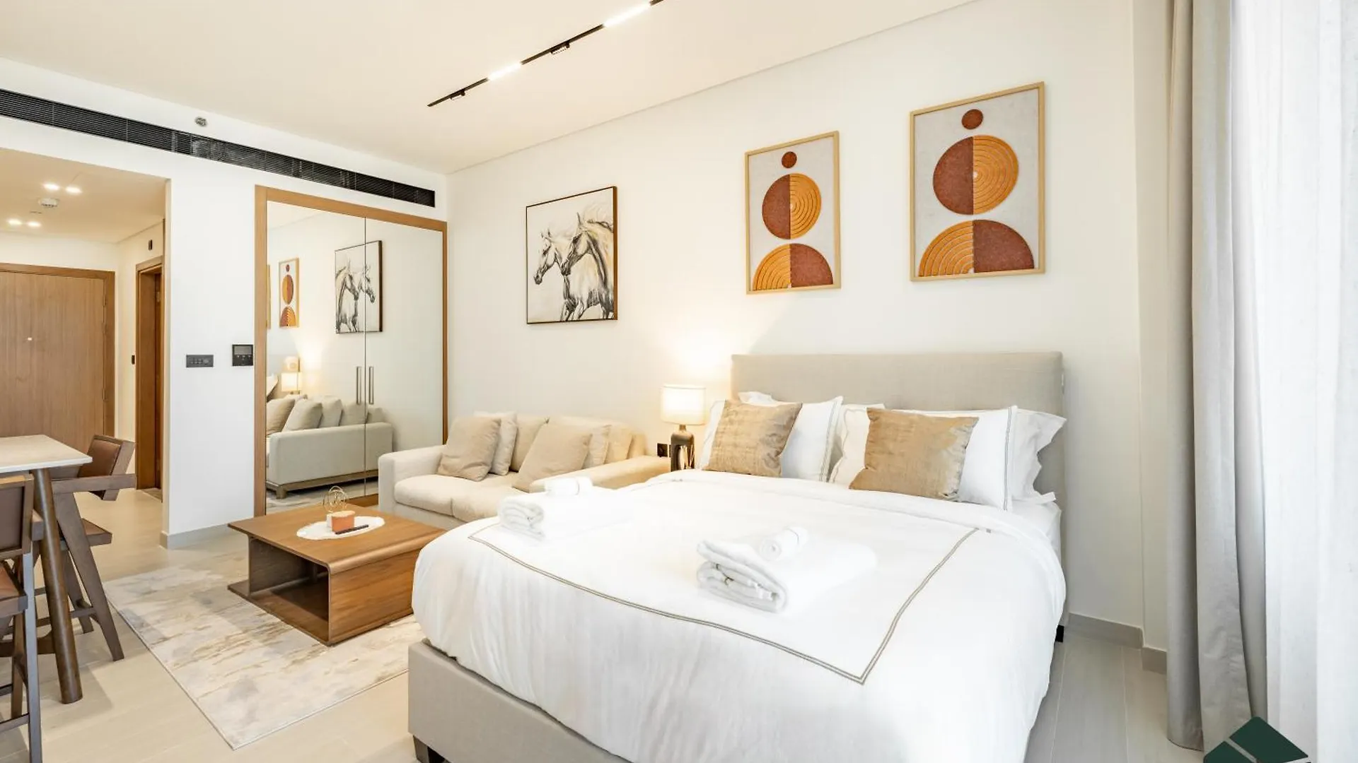Premium Studio With Private Jacuzzi By Bms 0*, Dubai United Arab Emirates